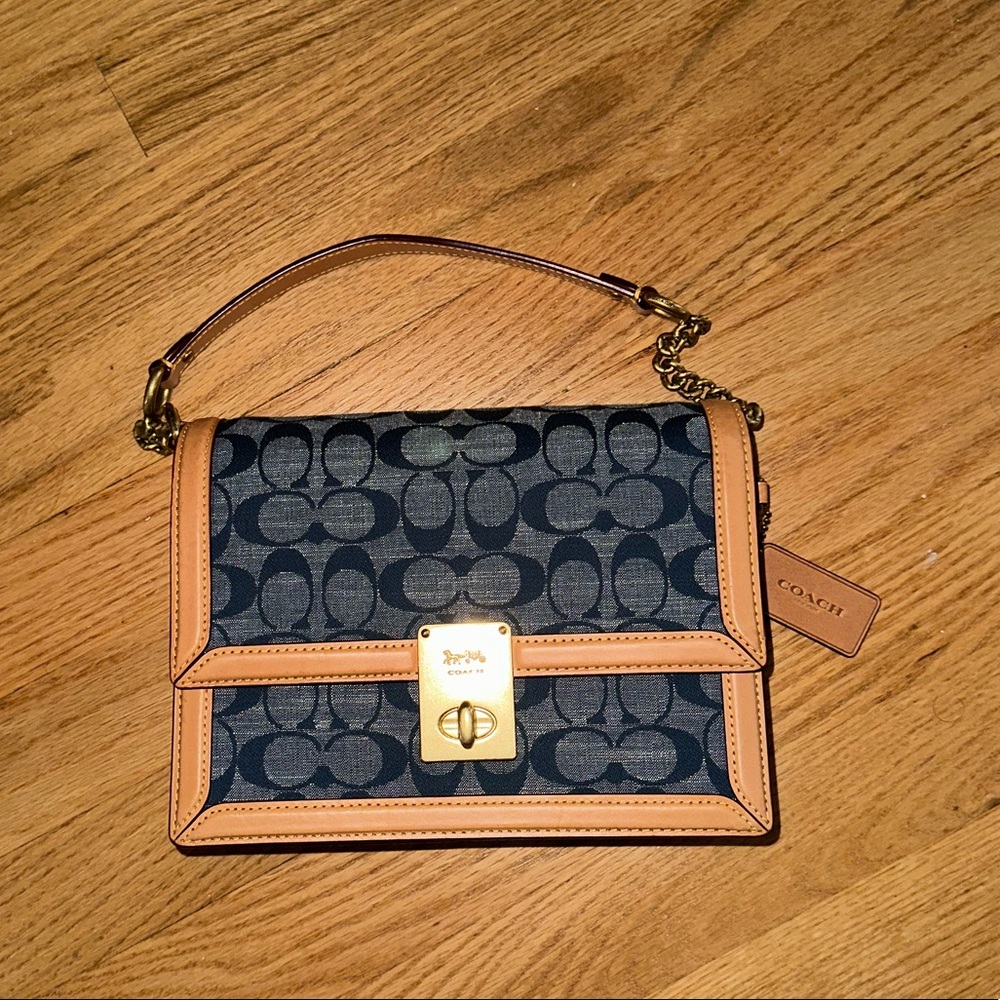 COACH Monogram bag like new